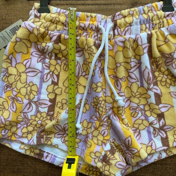 Wilfred Popsicle 3” XS shorts - Picture 3 of 5